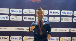 stous-paraolybiakous-agones-sto-parisi-o-xiromeritis-dimitris-bakochristos