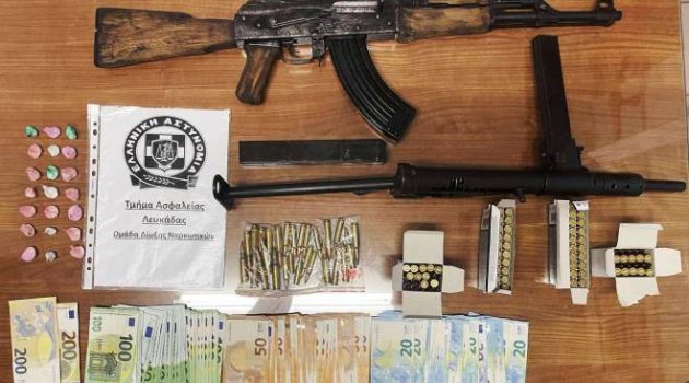 Αιτωλοακαρνανία: Συνελήφθη 49χρονος για βαρύ οπλισμό και κοκαΐνη στο σπίτι του