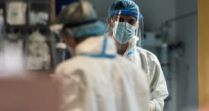 DW: Η Γερμανία ετοιμάζει νοσοκομεία για στρατιωτική σύρραξη