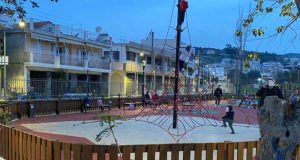 agrinio-o-dimitris-trapeziotis-gia-to-epikindyno-paichnidi-stin-paidiki-chara-tou-parkou