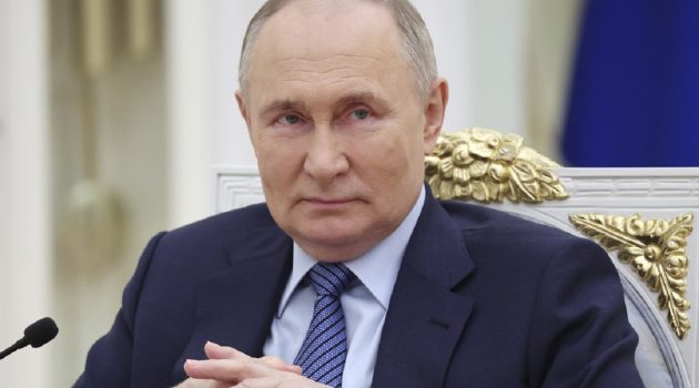 Προεδρικές εκλογές στη Ρωσία: Ψήφισε διαδικτυακά ο Πούτιν – Υποσχέθηκε απάντηση στις ουκρανικές επιθέσεις