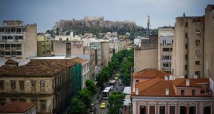 anoigoun-spitia-gia-enoikiasi-meta-tis-allages-se-golden-visa-kai-airbnb