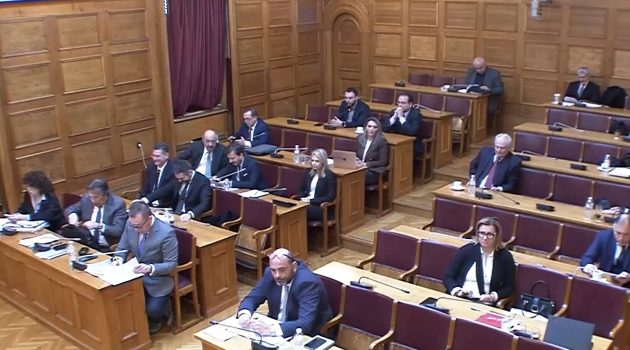 Βουλή: Διήμερη παράταση για την κατάθεση των πορισμάτων των κομμάτων στην Εξεταστική για τα Τέμπη
