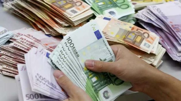 Μήνυμα Eurogroup για συμμάζεμα δαπανών αλλά και δημόσιες επενδύσεις – Έως τις 20/9 η σύνταξη των νέων Μεσοπρόθεσμων
