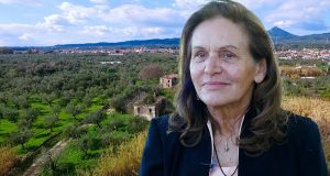Ιωάννα Φλώρου: Ξεκίνησε ορφανή από το Καινούργιο και διέπρεψε στην…