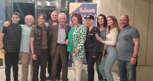 agrinio-efcharisties-tou-anoichtou-theatrou-gia-tin-parastasi-tin-kaname-lacheio-photos