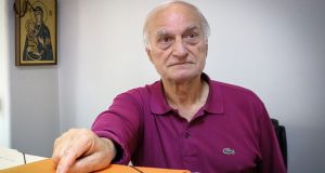 manolis-mavrommatis-paramenei-se-krisimi-katastasi-o-idios-kai-i-syzygos-tou-megali-anagki-gia-aima