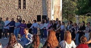 to-gaitanaki-sto-thermo-mia-zontani-paradosi-me-vathies-rizes-video-photos