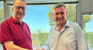 deal-giorgos-thanailakis-o-alpha-tv-anakoinose-kai-episima-ton-epomeno-parousiasti