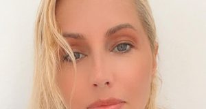 i-thermiotissa-katerina-papakostopoulou-apo-to-star-channel-sti-super-katerina