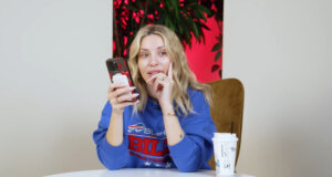 Η Αγρινιώτισσα Γαρυφαλλιά Καληφώνη στο κανάλι «Raw House» στο YouTube σε συζήτηση για τις σχέσεις αναφέρθηκε στο πρώτο της κέρατο.