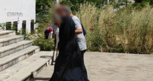 Στο Αγρίνιο η 30χρονη σήμερα Κωνσταντίνα μίλησε για τον Ιερέα με το «κοινόβιο» που ασελγούσε πάνω της για πέντε ολόκληρα χρόνια.