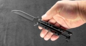 Στο Αγρίνιο ένας άνδρας που κυκλοφορούσε το βράδυ της 29ης Μαρτίου με ένα μαχαίρι συνελήφθη από Αστυνομικούς της Ομάδας ΔΙ.ΑΣ.