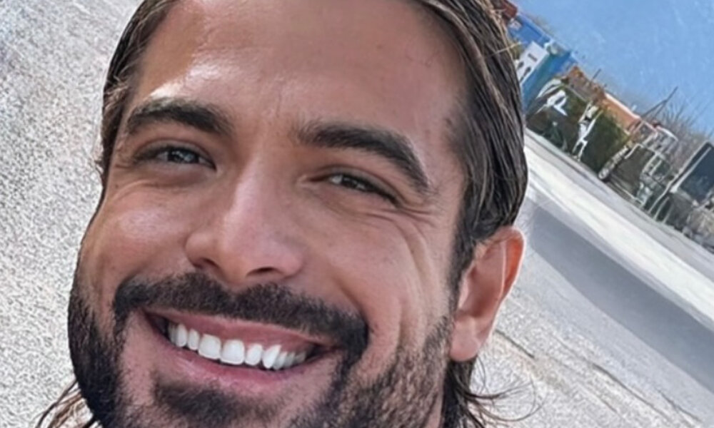 Ο Άρης Μουγκοπέτρος μετά την έκρηξη κροτίδας νοσηλεύτηκε σε Νοσοκομείο όπου σημειώθηκε ακρωτηριασμός σε δύο δάχτυλα.