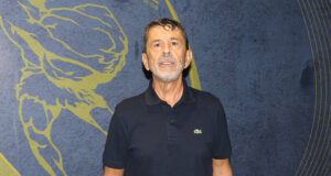 Η Π.Α.Ε. Παναιτωλικός δεν ξεχνά ούτε εορτές, ούτε γενέθλια και έτσι ευχήθηκε με τη σειρά της στον Προπονητή, ο Γιάννης Πετράκης γίνεται 66 ετών!