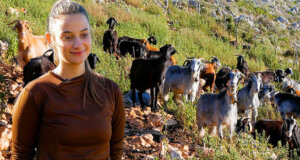 Από το Greek Village Life πήγαν ως το Αρχοντοχώρι Ξηρομέρου και εκεί συνάντησαν μια 19χρονη η οποία είναι Κτηνοτρόφος!