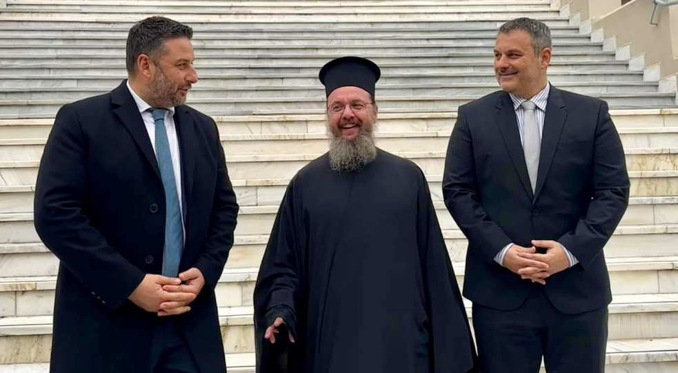 Στο Μεσολόγγι ο Σπύρος Διαμαντόπουλος σε ό,τι αφορά την μεταφορά της Ιερής Εικόνας «Άξιον Εστί» τόνισε πως αποτελεί μεγάλη ευλογία