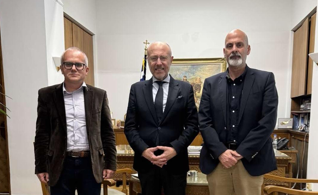 Από την Π.Δ.Ε. έγινε γνωστό πως Χαράλαμπος Μπονάνος και Δημήτρης Βαρτζόπουλος συζήτησαν για θέματα ψυχικής υγείας