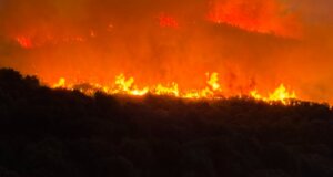 Ο Πλατανίτης Ναυπακτίας αναστατώθηκε από τη μεγάλη φωτιά που ξέσπασε τα ξημερώματα της 29ης Ιουνίου, ήχησε το 112