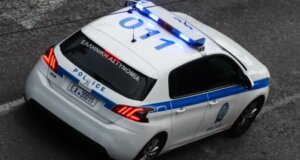Από την ΕΛ.ΑΣ. έγιναν γνωστές άλλες δύο συλλήψεις (τα ξημερώματα) σε Αγρίνιο και Ναύπακτο για χτύπημα ηλικιωμένης και ναρκωτικά.