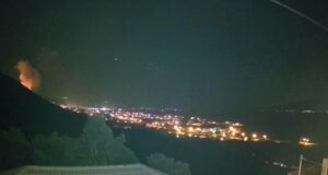Η Ε.Ρ.Τ. εξασφάλισε ένα βίντεο-ντοκουμέντο στο οποίο αποτυπώνεται πως ξέσπασε η πυρκαγιά στη Ναύπακτο.