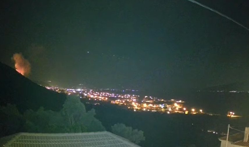 Η Ε.Ρ.Τ. εξασφάλισε ένα βίντεο-ντοκουμέντο στο οποίο αποτυπώνεται πως ξέσπασε η πυρκαγιά στη Ναύπακτο.