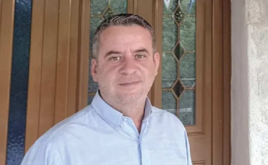 Ο Γιώργος Σιώζος έφυγε από τη ζωή σε ηλικία 51 ετών και η Πάτρα πενθεί για την απώλεια του Ιατροδικαστή.