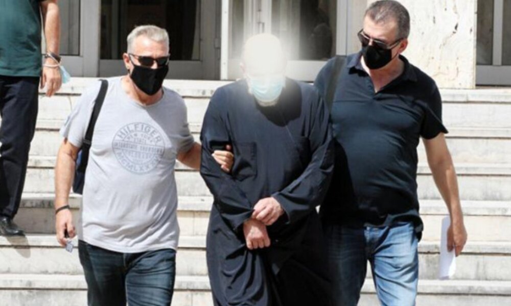 Από το Συνοδικό Δικαστήριο καθαιρέθηκε ο Αγρινιώτης Ιερέας που καταδικάστηκε για τρεις βιασμούς ανήλικων κοριτσιών.