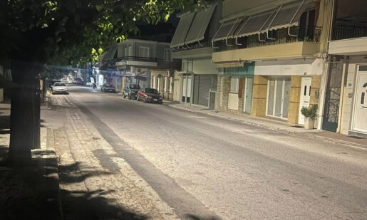Ο Παναγιώτης Καψάλης με μια ανάρτησή του στα Social Media και φωτογραφίες από ένα άδειο Αγρίνιο έθεσε το γνωστό δίλημμα...