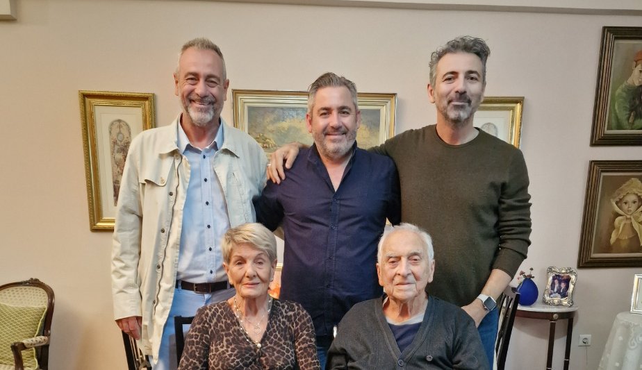 Ο Λευτέρης Γιοβανίδης, ο νέος Καλλιτεχνικός Διευθυντής του ΔΗ.ΠΕ.ΘΕ. Αγρινίου πενθεί για την απώλεια του πατέρα του.