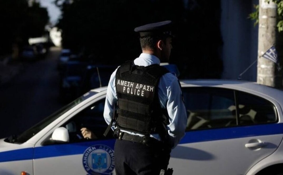 Στην Πάτρα εξιχνιάστηκε -σύμφωνα με την ΕΛ.ΑΣ.- ληστεία σε βάρος γυναίκας, δράστης ήταν ένας... 12χρονος!