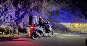 Στην Παλιοβούνα το βράδυ της 25ης Ιουνίου 2025 σημειώθηκε τροχαίο με τραυματισμό διανομέα, μεταφέρθηκε στο Κέντρο Υγείας Ναυπάκτου.
