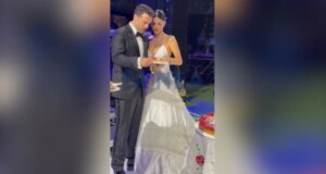 Ο Αιτωλικιώτης καλλιτέχνης Κωνσταντίνος Αργυρός παντρεύτηκε το απόγευμα της 7ης Ιουλίου την εκλεκτή της καρδιάς του Αλεξάνδρα Νίκα.