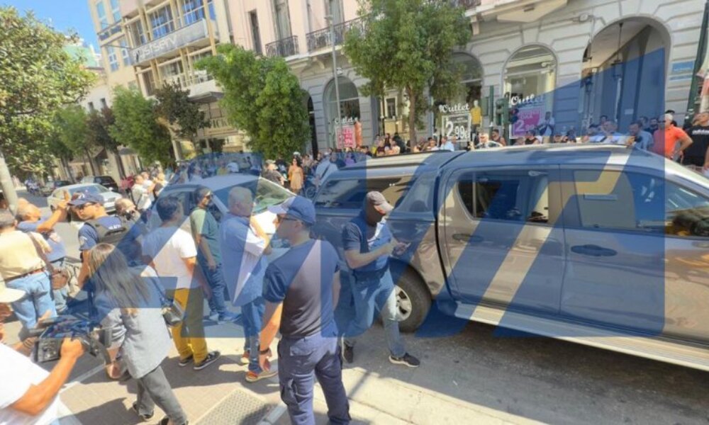 Η Ειρήνη Μουρτζούκου υπό αυστηρά μέτρα ασφαλείας στα Δικαστήρια της Πάτρας έφτασε νωρίτερα για να απολογηθεί για τους θανάτους.