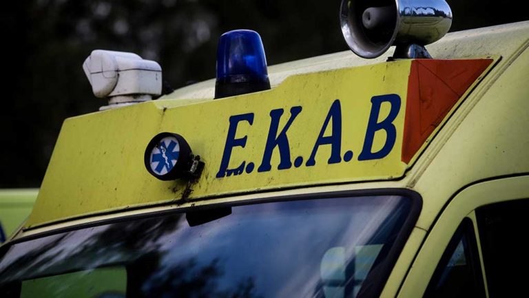 Στο Λουτρό Αμφιλοχίας 28χρονος μοτοσικλετιστής έπεσε σε αυλάκι, μετά από σχετικό έλεγχο διαπιστώθηκε πως οδηγούσε υπό την επήρεια μέθης.