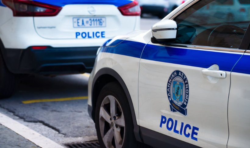 Η ΕΛ.ΑΣ. έκανε γνωστό πως συνελήφθη στο Αγρίνιο ένας άνδρας για κλοπή 3.410 ευρώ από πρατήριο υγρών καυσίμων.
