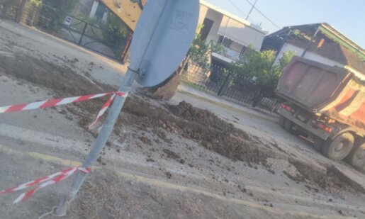 Σοβαρή καθίζηση σημειώθηκε στο Καινούργιο, στον δρόμο που συνδέεται με το Παναιτώλιο - Θέμα χρόνου η αποκατάσταση της βλάβης.