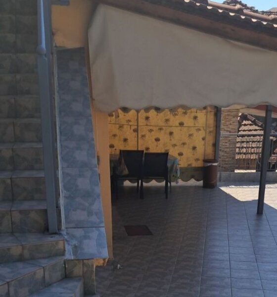 Στο Αγγελόκαστρο Αγρινίου δύο άνδρες έκλεψαν 1.200 ευρώ από ηλικιωμένη με πρόσχημα την πώληση χαρτικών