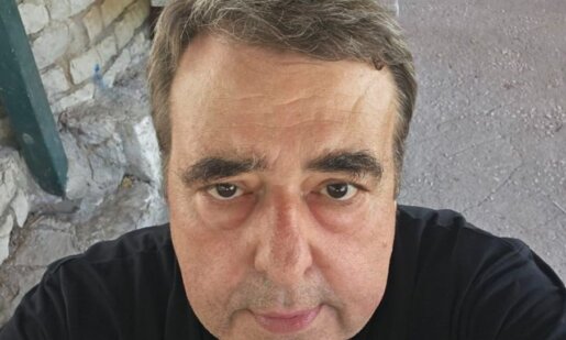 Ο Κώστας Καλαντζής βιώνει πολύ δύσκολες ώρες κι' αυτό γιατί ο Αντιδήμαρχος Αγρινίου πενθεί για την απώλεια της μητέρας του.