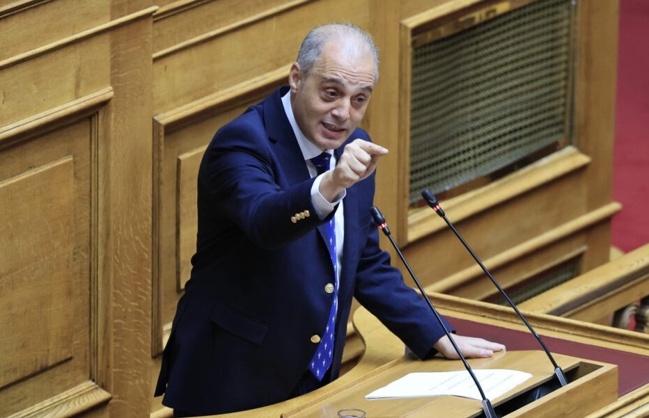 Ο Κυριάκος Βελόπουλος έκανε ερώτηση στους αρμόδιους Υπουργούς για την εγκατάλειψη και μη αξιοποίηση της δημόσιας περιουσίας στο Αγρίνιο.