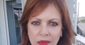 Το Αιτωλικό πενθεί για την Κωνσταντίνα Μπίμπου και οι Δάσκαλοι από το 2ο Δημοτικό Σχολείο εξέδωσαν συλλυπητήρια ανακοίνωση.