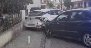 Στο Αγρίνιο και συγκεκριμένα στην Οδό Βλαχερνών ο οδηγός που προκάλεσε τροχαίο ήταν μεθυσμένος, μάλιστα στο Ι.Χ. εντοπίστηκαν και μαχαίρια.