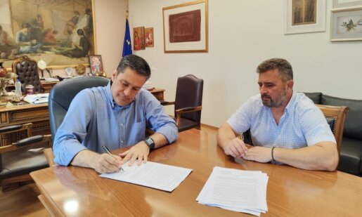 Ο Δήμος Αγρινίου προχώρησε στην υπογραφή σύμβασης για την Ανάδειξη Πεζοπορικών Μονοπατιών, σύμφωνα με τα όσα αναφέρει ο Δήμαρχος, Γιώργος Παπαναστασίου.