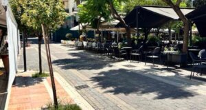 Ναι, είναι Κυριακή και όχι Κυριακή Μαρτίου αλλά Κυριακή Ιουλίου και στο Αγρίνιο τι; είναι η πόλη που... κοιμούνται όλοι ή έχουν πάει διακοπές;