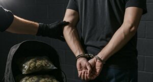 Στο Αγρίνιο συνελήφθη από Αστυνομικούς της Δίωξης Ναρκωτικών ένας 48χρονος Γάλλος.