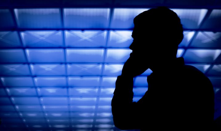 Από την ΕΛ.ΑΣ. έγινε γνωστό πως στη Ναυπακτία μια γυναίκα έκανε τη Λογίστρια και έκλεψε 806 ευρώ, αναζητείται ο συνεργός της.