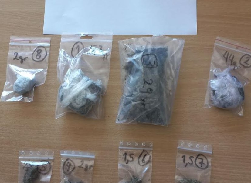 Στην Αμαλιάδα το απόγευμα του Σαββάτου, 2 Αυγούστου 2025 συνελήφθη ένας άνδρας διακίνηση ναρκωτικών.