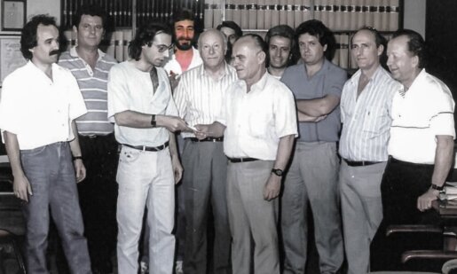 Ο Εμπορικός Σύλλογος Αγρινίου «Ο Ερμής» εξέδωσε ανακοίνωση - Ο Μίμης Γούναρης τίμησε τον Σύλλογο για πολλά χρόνια με την ενεργή δράση του.