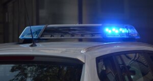 Από την ΕΛ.ΑΣ. σημειώθηκαν 3 συλλήψεις για την άγρια συμπλοκή στην Πλατεία «Μαρίας Δημάδη», αργά το βράδυ της 8ης Αυγούστου.