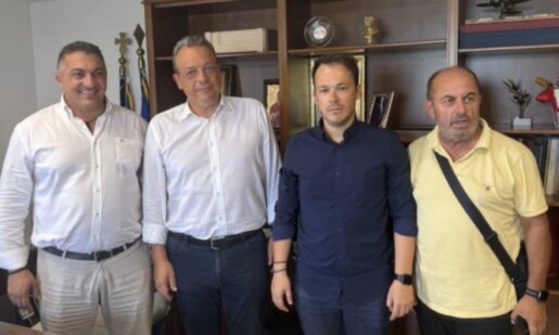 Ο Θανάσης Κασόλας είχε συνάντηση με τον Πρόεδρο του ΣΥ.ΡΙΖ.Α. - Προοδευτική Συμμαχία, Σωκράτη Φάμελλο στη Βόνιτσα μετά τις καταστροφές από τις πυρκαγιές.